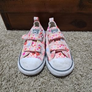 Converse toddler girl size 9 sneakers